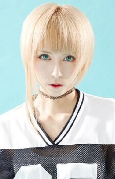 фото Сики Аоки