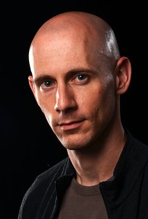 фото Джеймс Роулэндс