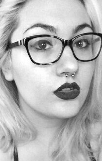 фото Лизз Эстор