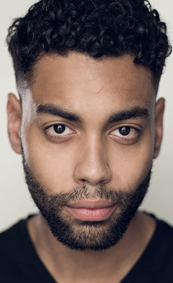 фото Оливер Веллингтон