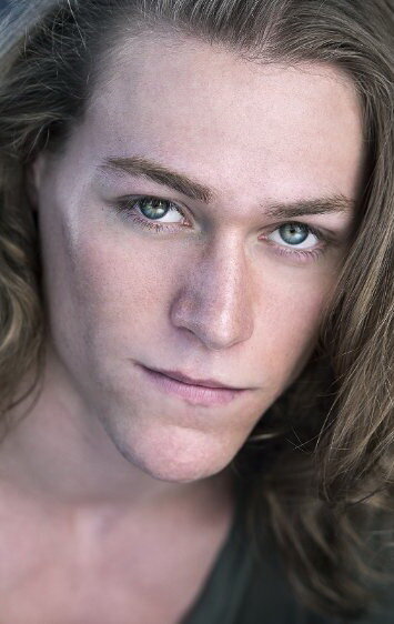 фото Mickey Roberts