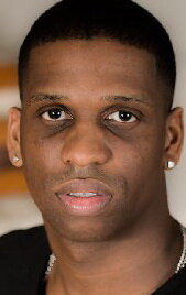 фото Кинсли Кели