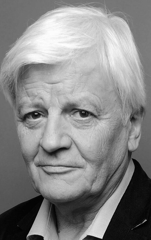 фото Жак Перрен