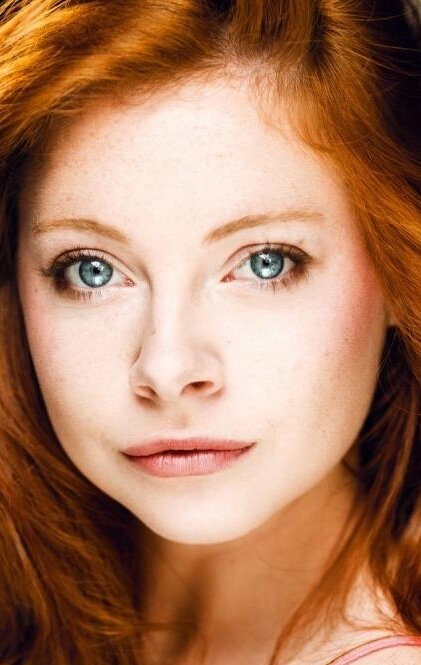 фото Elena Valentine