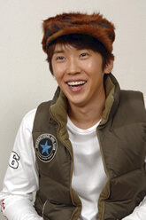 фото Такатоси Канэко