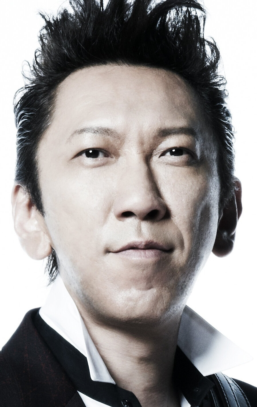 фото Томоясу Хотэй