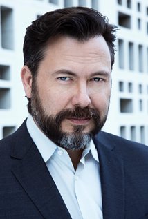 фото Келтон Джонс