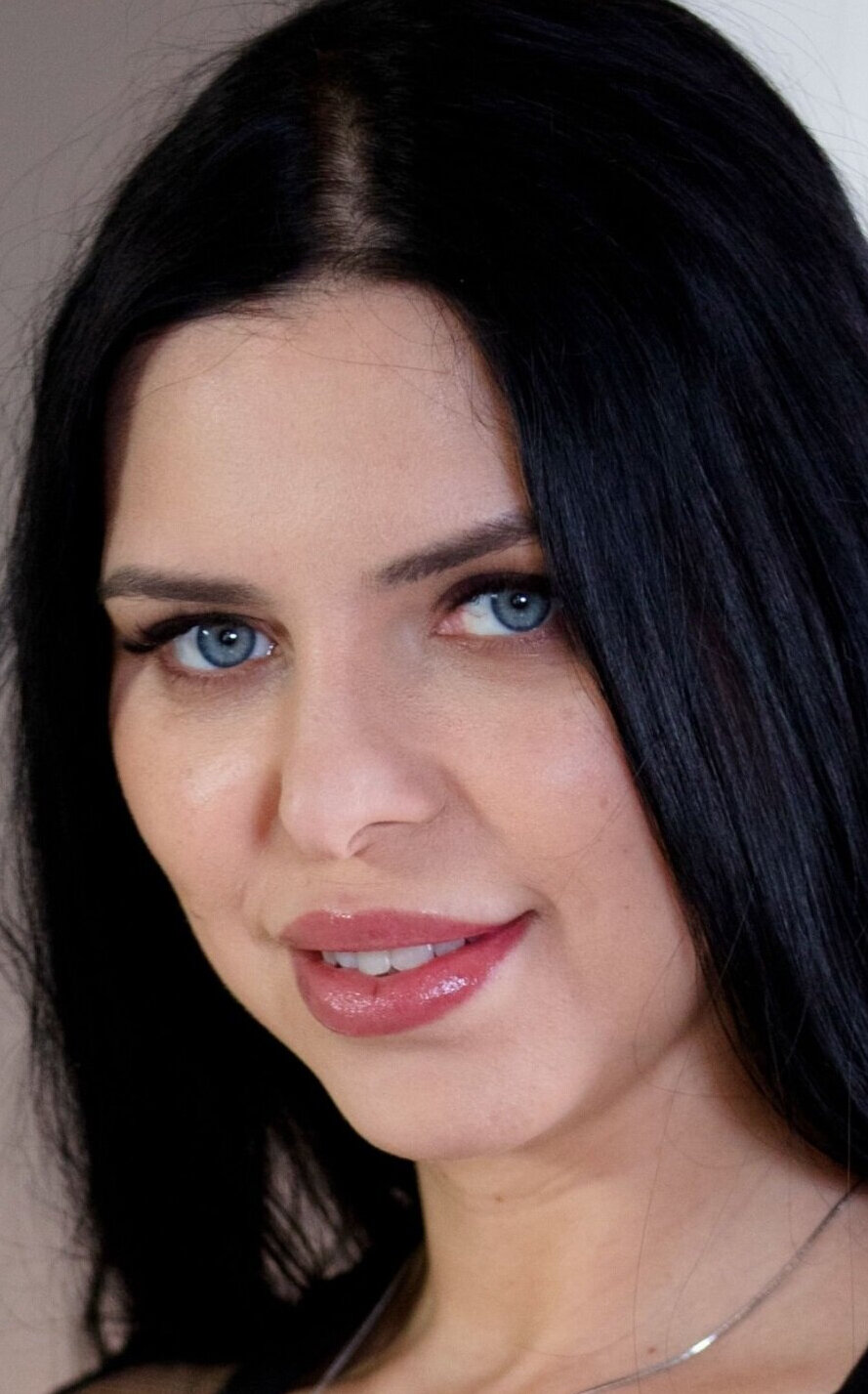 фото Кира Квин