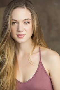 фото Сара Блейдс