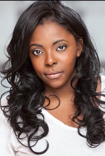 фото Mika Adeniran