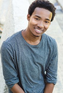 фото АрДжей Уокер