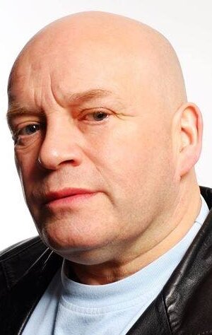 фото Дерек Вернон