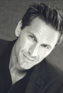 фото Брюс Генрих