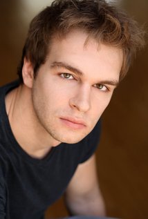 фото Bradley Roukis