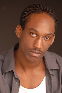 фото Деррик Брукс