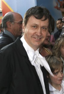 фото Адриан Ноубл