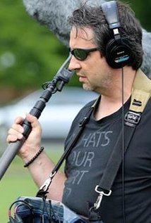 фото Michael Competielle