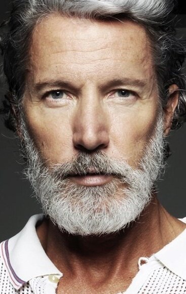 фото Эйден Шоу