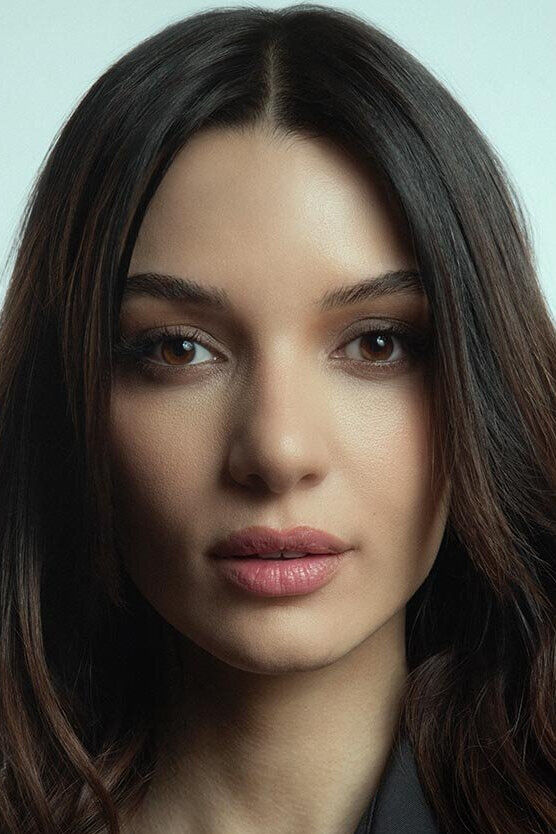 фото Дамла Джолбай