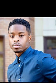 фото Johnell Young