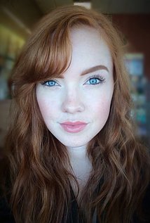 фото Холли Бонни