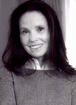 фото Холлис МакЛарен