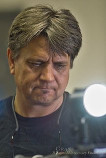 фото Graham J. Sutherland