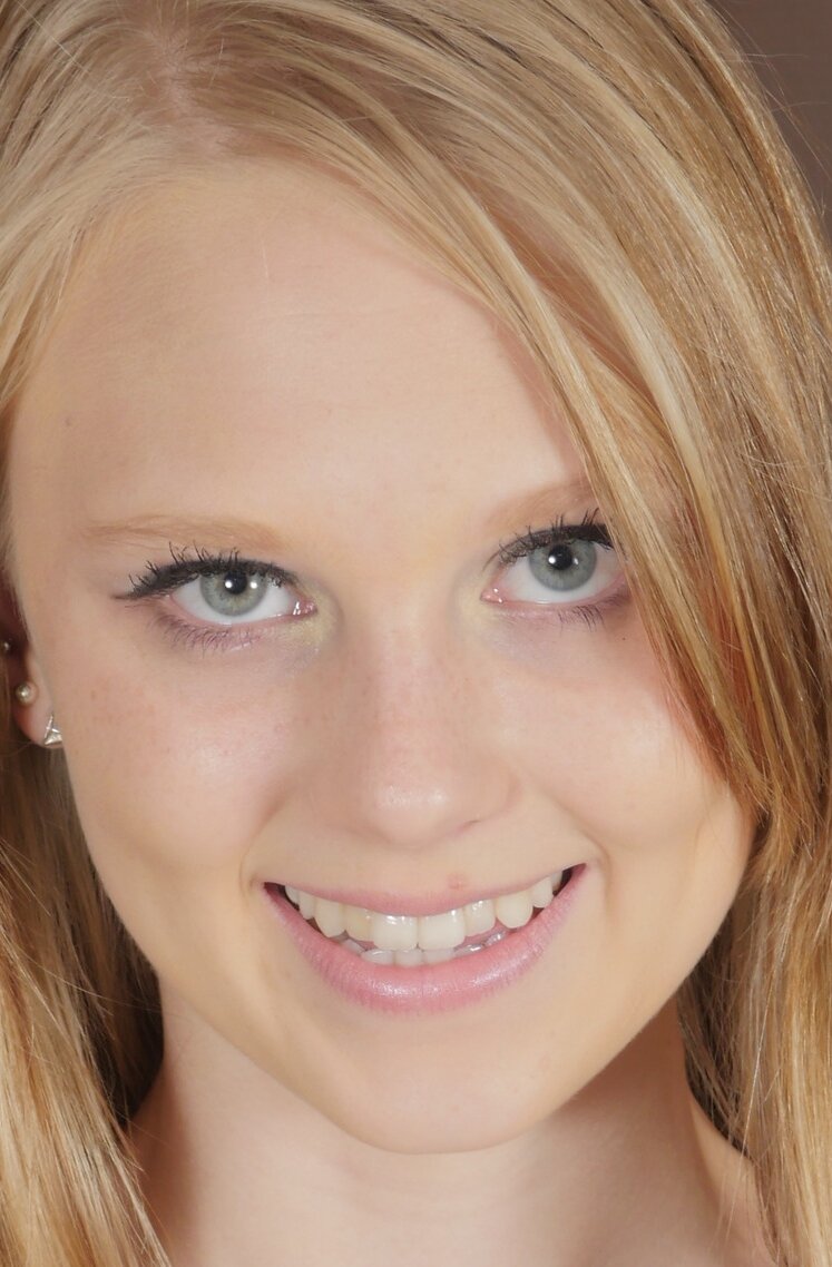 фото Лили Рэйдер