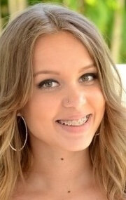 фото Лиза Роуи