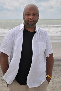 фото Montré Everett