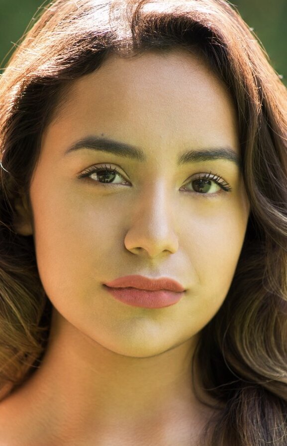 фото Мика Обрегон