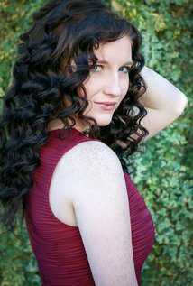 фото Эмелин Белл