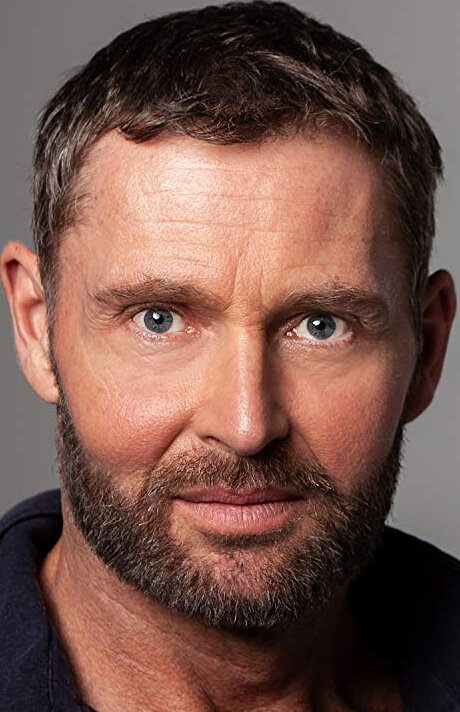 фото Адриан Буше