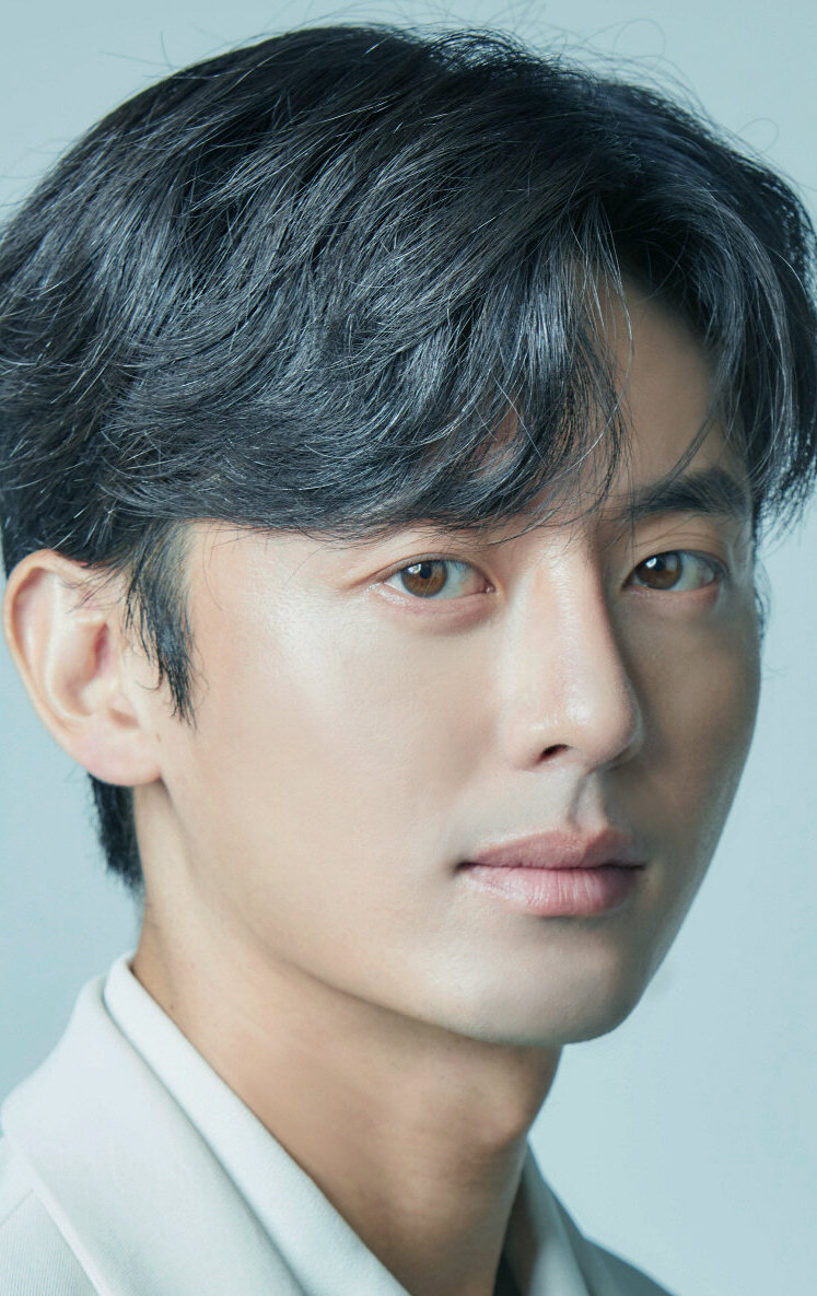 фото Ли Джи-хун