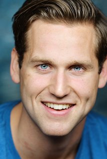 фото Tennyson Luke Shanahan