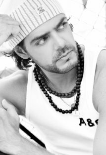 фото Raul Askenazi