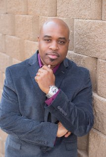 фото Peter McNeil