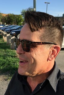 фото Christoper James Rika