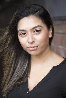 фото Ama Emerald Bains