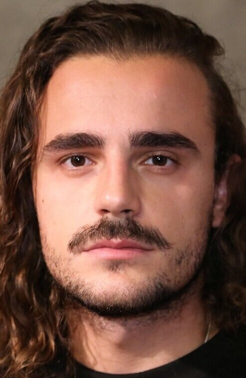 фото Fisnik Maxhuni