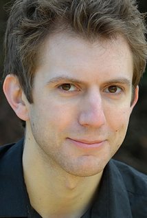 фото Dominic Danson