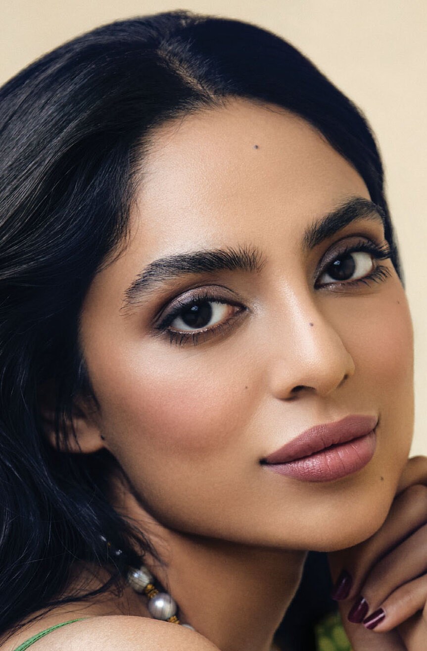 фото Собхита Дхулипала