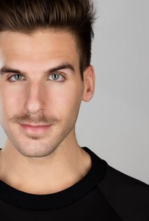 фото Justin De Bernardi