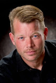 фото Addison Foskey