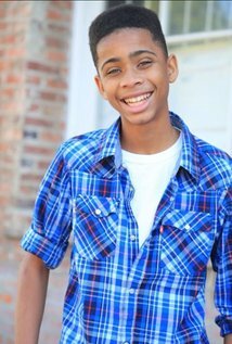 фото Bryce Xavier