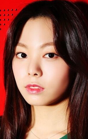 фото Юн Джи-вон