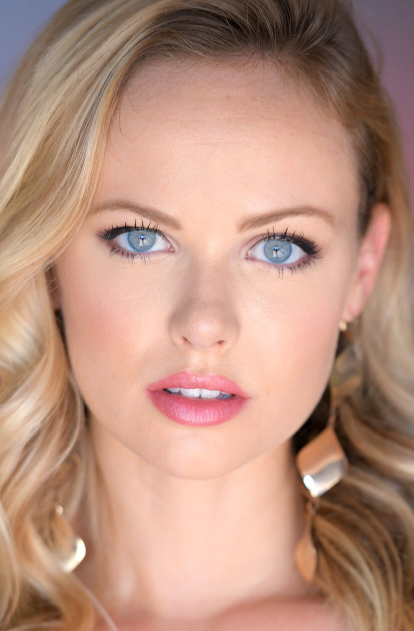 фото Меган Робертс