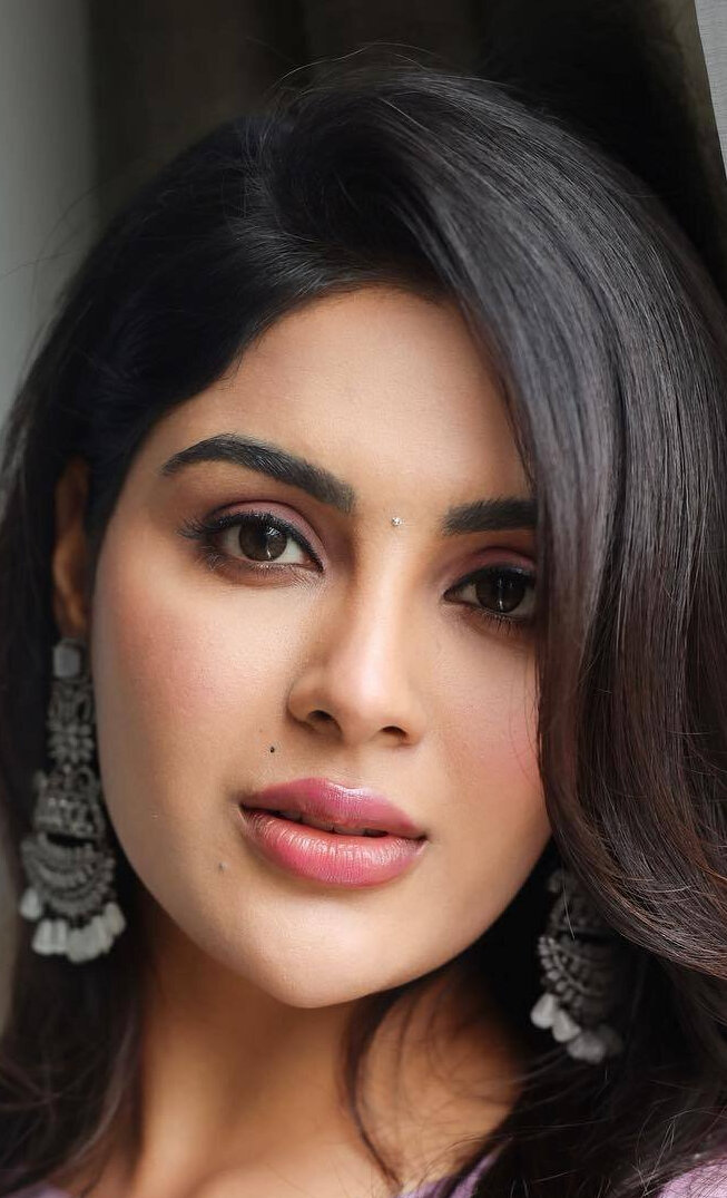 фото Самьюктха Менон