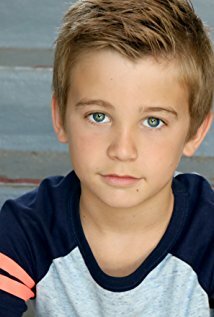 фото Паркер Бейтс