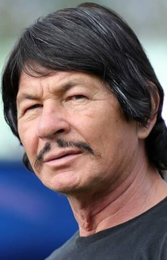 фото Роберт Бронзи